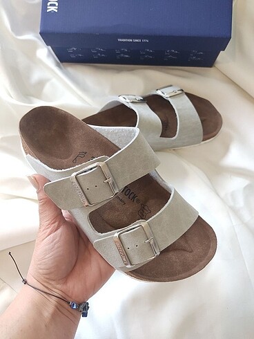 Bu ilanı alabilirsiniz!!Birkenstock ARİZONA  terlik TAŞ SÜET  ??