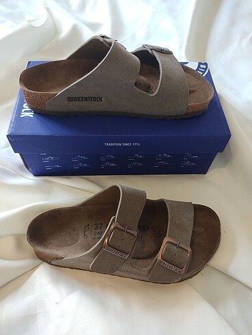 39 Beden kahverengi Renk Bu ilanı alabilirsiniz?Birkenstock Arizona bayan terlik VİZON SÜ