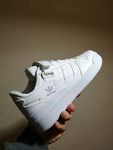 40 Beden beyaz Renk ????Adidas forum low full beyaz ????İthal kalite ayarında ????E