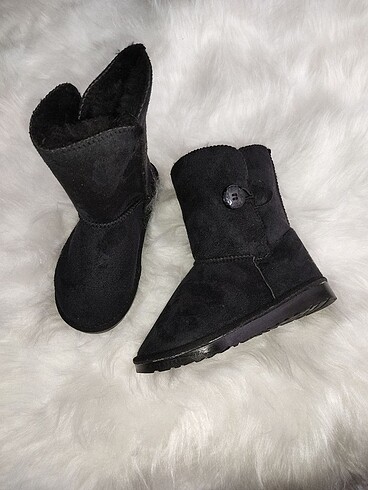 UGG çocuk süet bot  siyah ?? ??Süet içi peluş ??Şu geçirmez ?