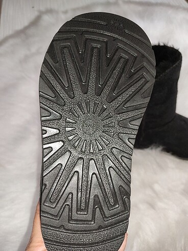 31 Beden UGG çocuk süet bot siyah ?? ??Süet içi peluş ??Şu geçirmez ?