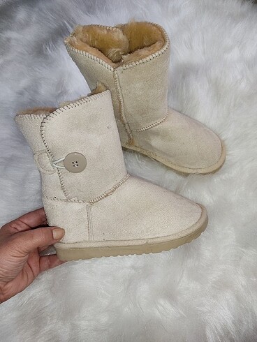 UGG çocuk süet bot  bej ?? ??Süet içi peluş ??Şu geçirmez ??K