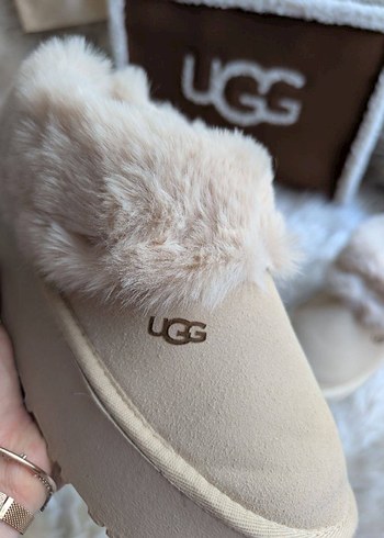 UGG Kahverengi Kürklü Kadın Terlik - Görsel 4