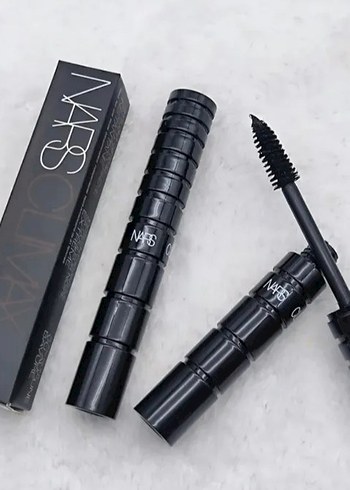 NARS Siyah Maskara