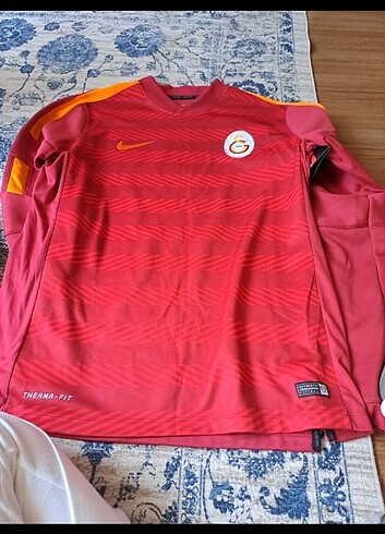 l Beden kırmızı Renk Galatasaray forma