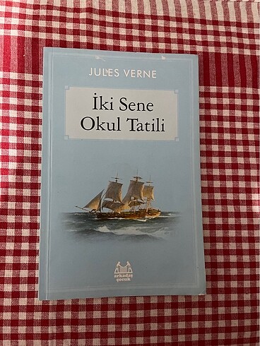 İki Sene Okul Tatil