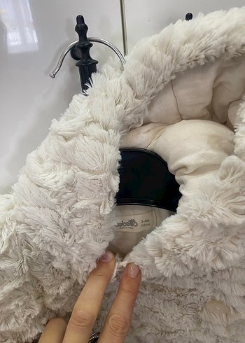 Kürklü Kapüşonlu Beyaz Bebek Tulumu - Görsel 6