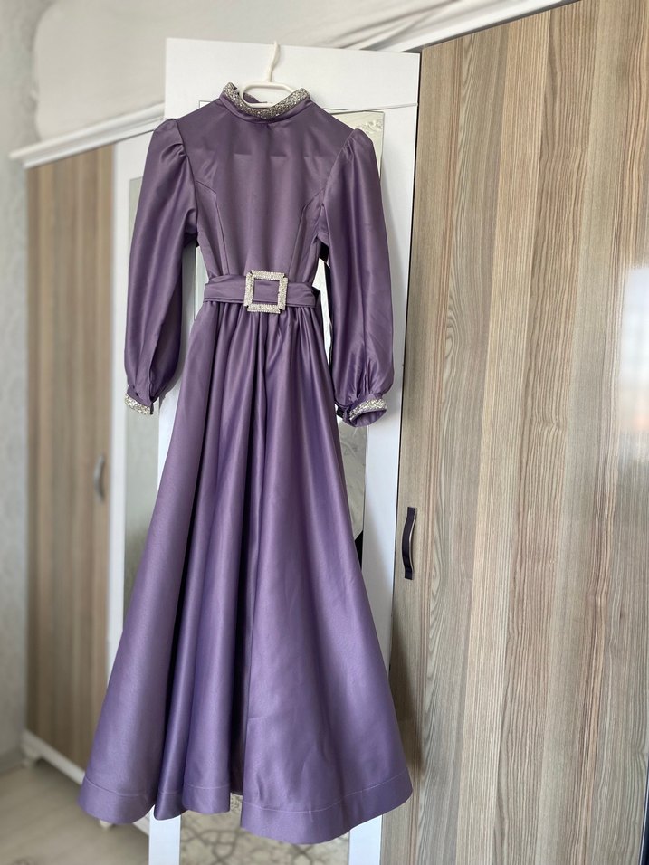 Uzun Mor Kadın Abiye Elbise - Görsel 3