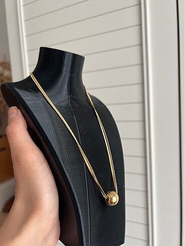 Beden İki zincirli top detaylı çelik kolye