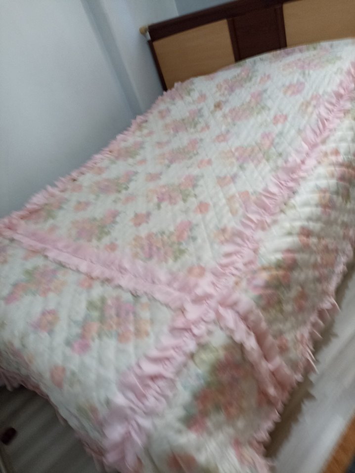 Pembe Çiçek Desenli Pastel Yatak Örtüsü - Görsel 2