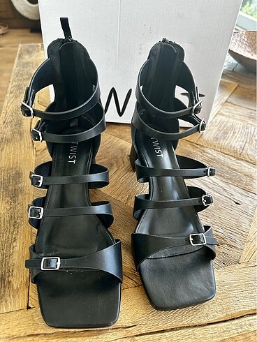 Twist Touklu sandalet TWİST
