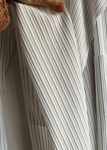 Çizgili Pliseli hırka - Görsel 3