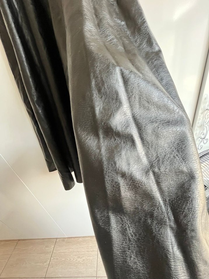 Kadın Siyah Deri Pileli Uzun Etek - Görsel 3