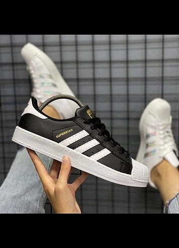 SUPERSTAR