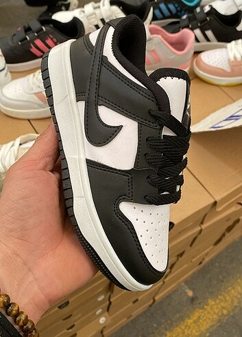 DUNK LOW PRO