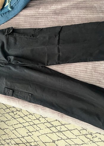 36 Beden Siyah Kadın Denim geniş paça üstü oturuyor