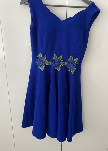 Mavi renkli elbise - Görsel 4