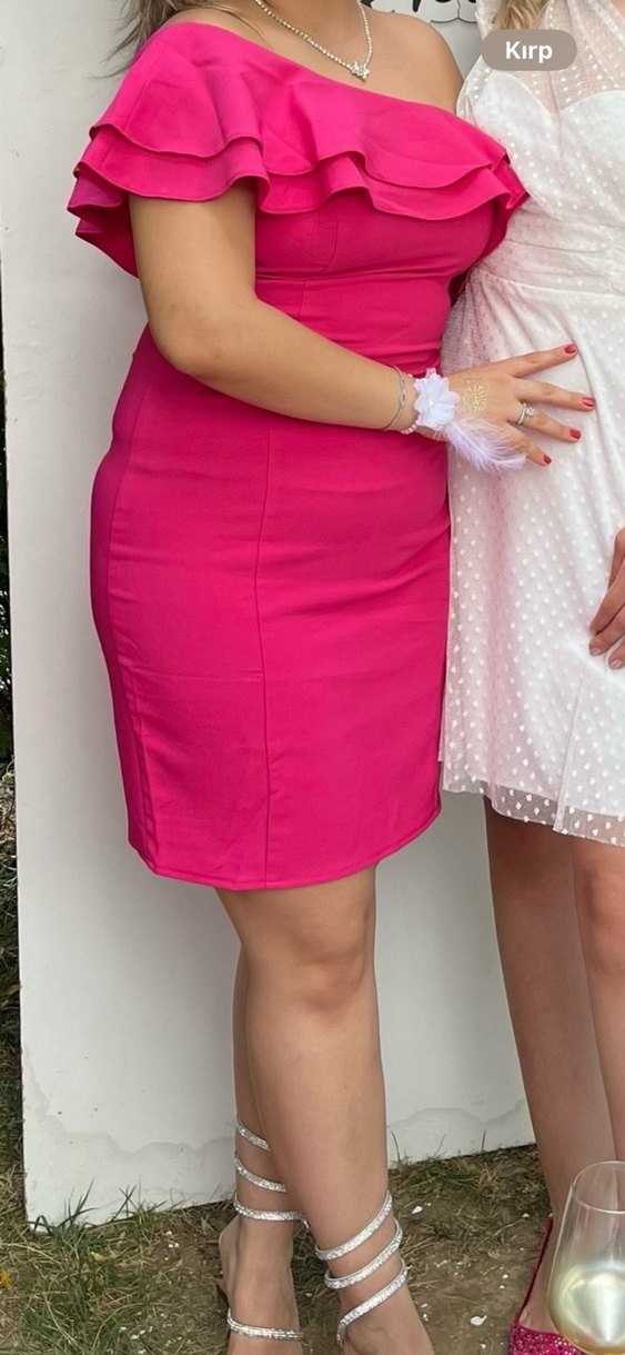 Fuşya pembe volanlı elbise - Görsel 2