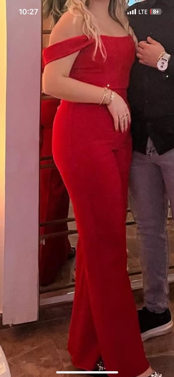 Kırmızı tulum - Görsel 2