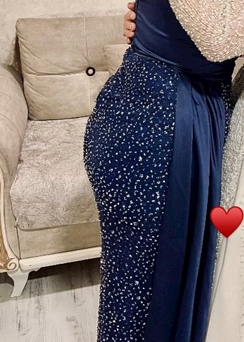 Lacivert taşlı yandan kuyruğu olan  Uzun Abiye Elbise - Görsel 4