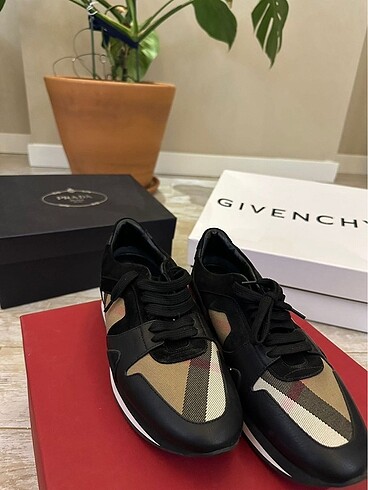 38 Beden BURBERRY Sneakers