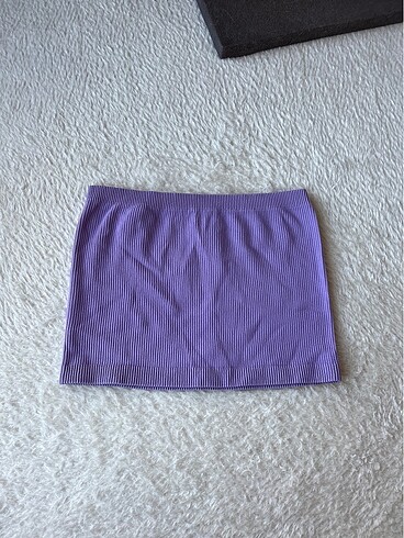 straplez lila crop