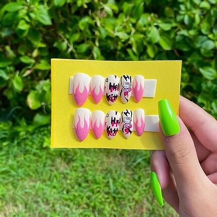 Hello Kitty Takma tırnak nailart