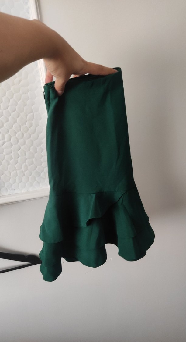 Yeşil mini firfırlı etek - Görsel 2