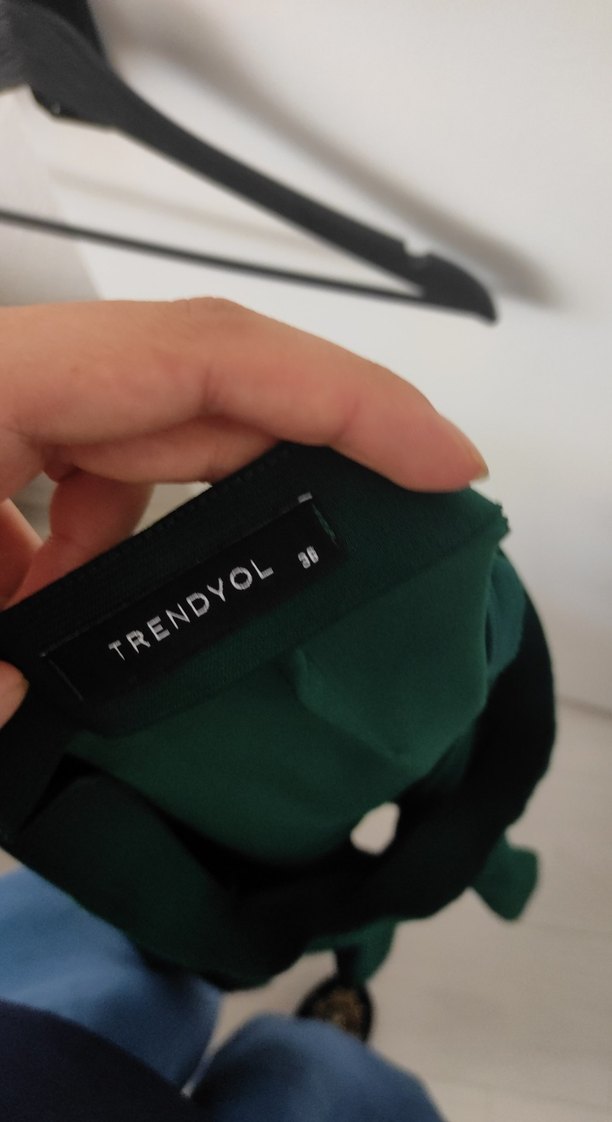 Yeşil mini firfırlı etek - Görsel 4