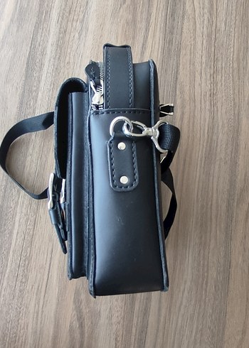 Siyah Erkek Omuz Çantası Tokalı - Görsel 7