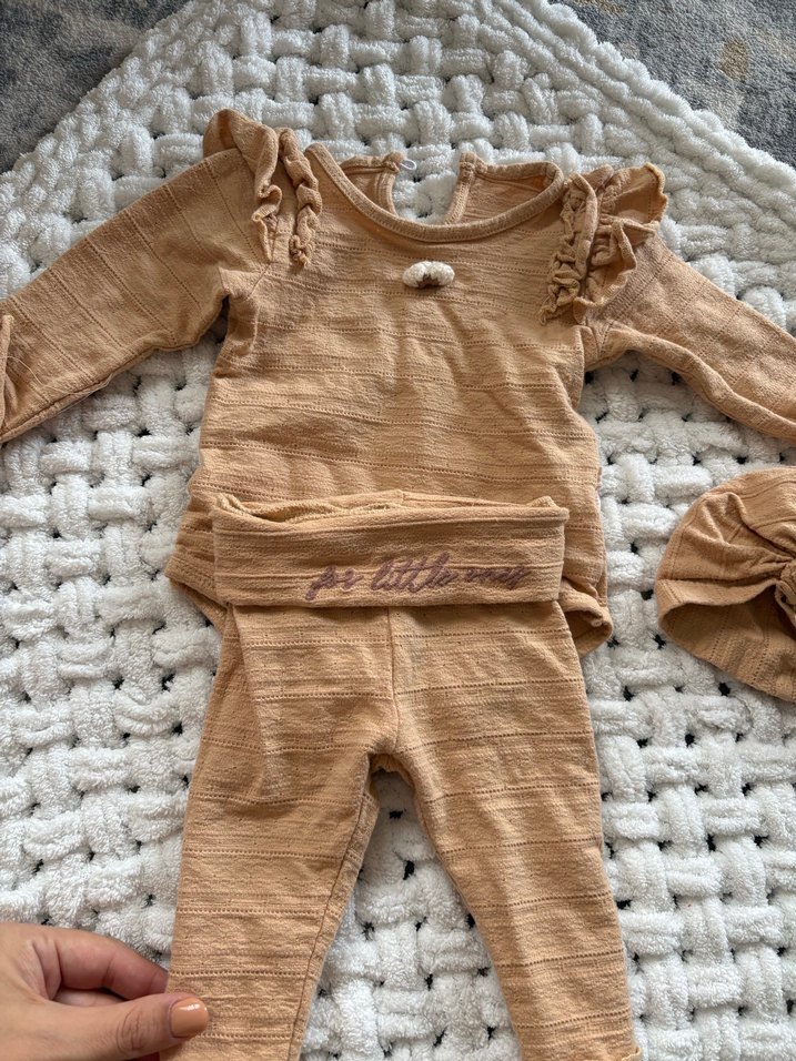 Bej Örgü Bebek Kız Takımı Uzun Kollu - Görsel 2