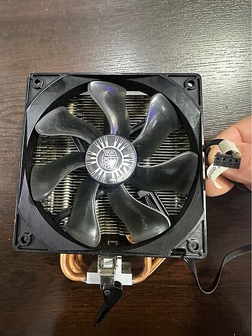 Cooler Master 4 pin işlemci fanı