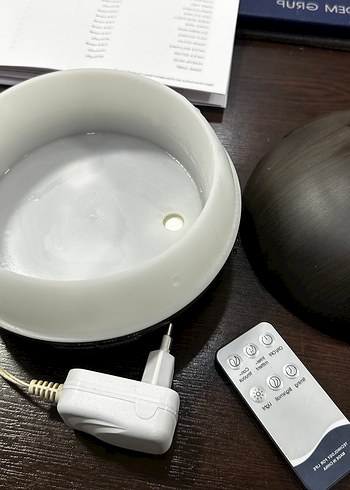 Siyah Hava Temizleyici ve Nemlendirici - Görsel 2