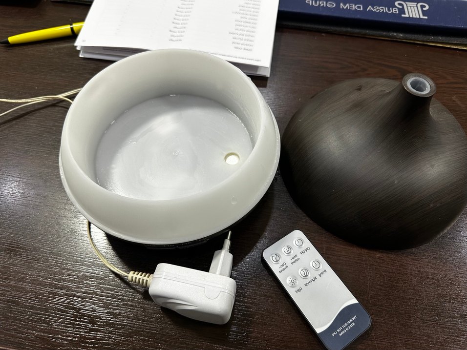 Siyah Hava Temizleyici ve Nemlendirici - Görsel 2