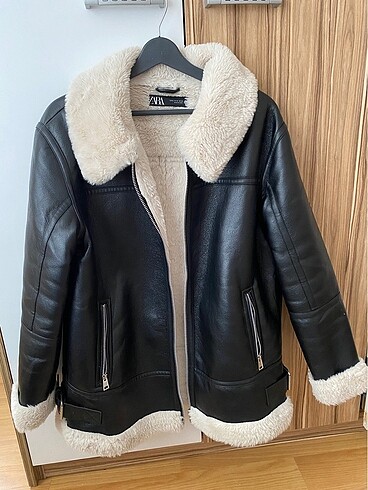 Zara mont