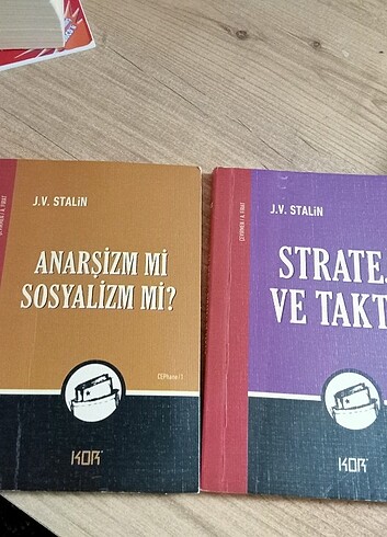  J.V Stalin iki kitap birlikte 