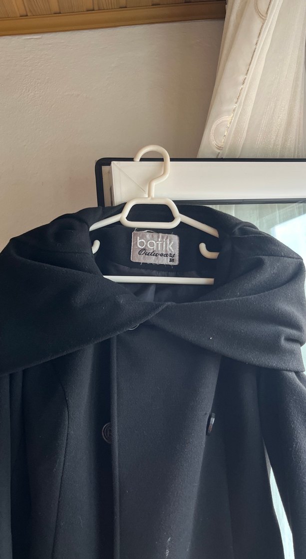 Batik Siyah Kadın Kaban - Görsel 2