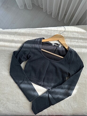 stradivarius crop body