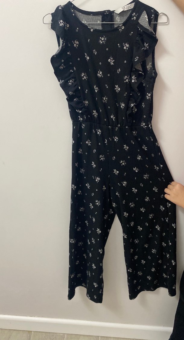 Siyah Fırfırlı Kolsuz Tulum - Görsel 2