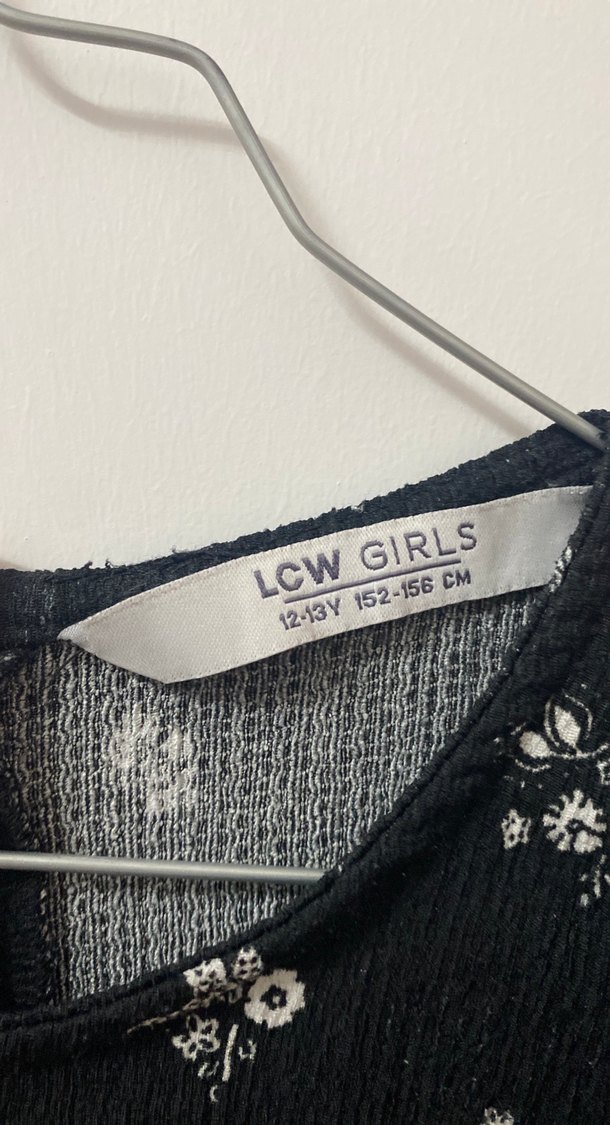 Siyah Fırfırlı Kolsuz Tulum - Görsel 3