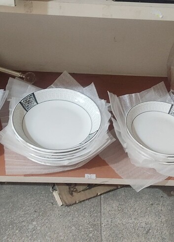 24 parça 6 kişilik yemek takimi