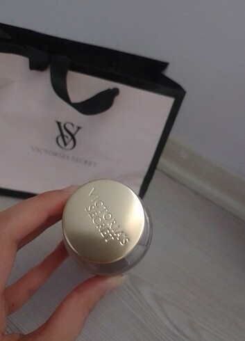  Beden Vücut spreyi Victoria's secret