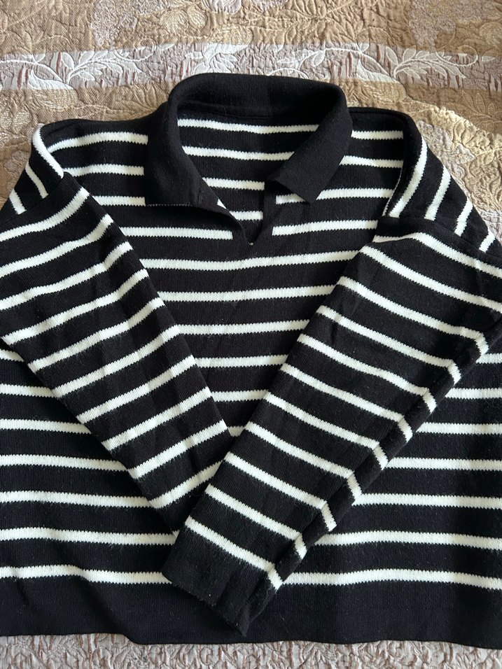 Kadın Siyah Beyaz Çizgili Polo Yaka Kazak - Görsel 2