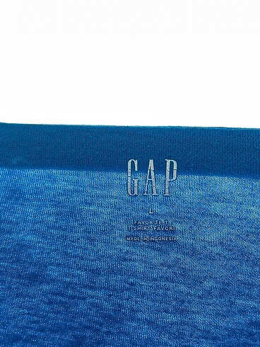 l Beden mavi Renk Gap T-shirt %70 İndirimli.