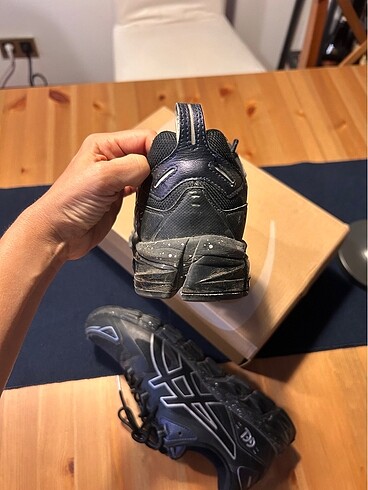 41 Beden siyah Renk Asics gel ayakkabı