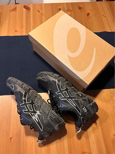 Asics gel ayakkabı