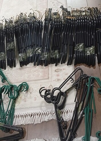 Diğer Plastikten Elbise Askısı 
