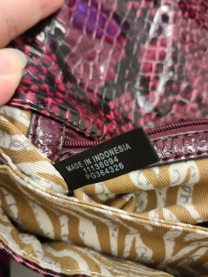Guess çanta — görsel 5/7