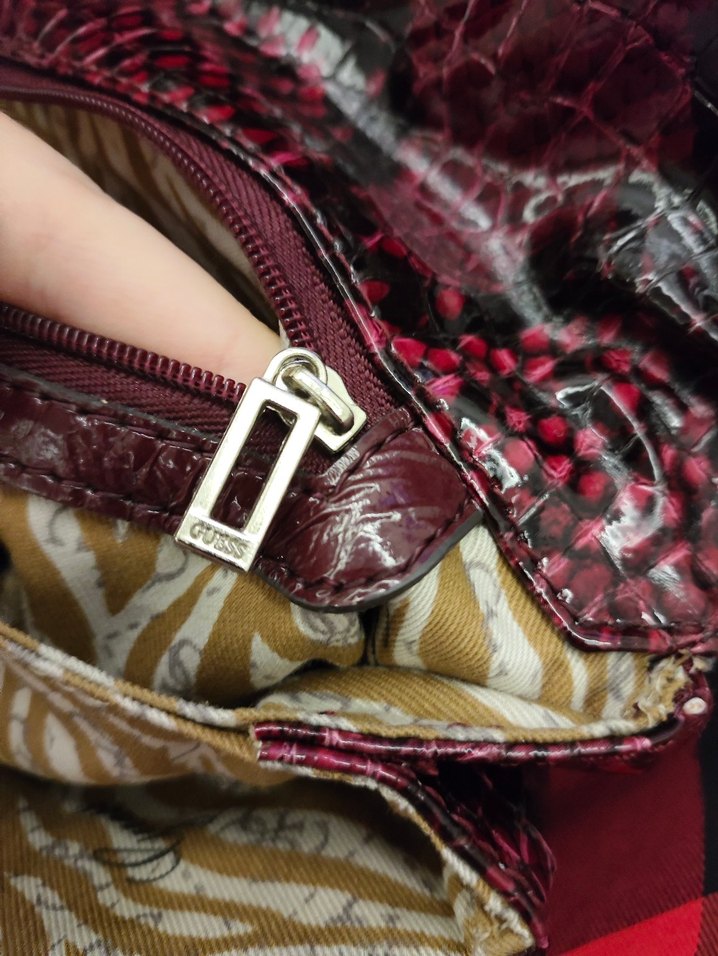 Guess çanta — görsel 6/7