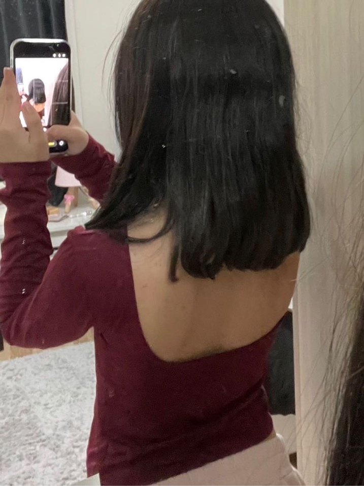 Bordo Sırtı açık bluz - Görsel 2